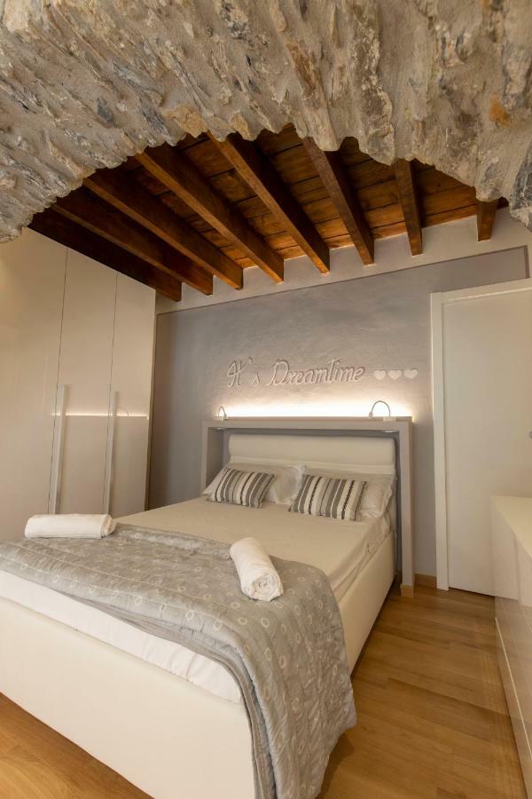 Center Loft Apartment ลาสเปเซีย ภายนอก รูปภาพ