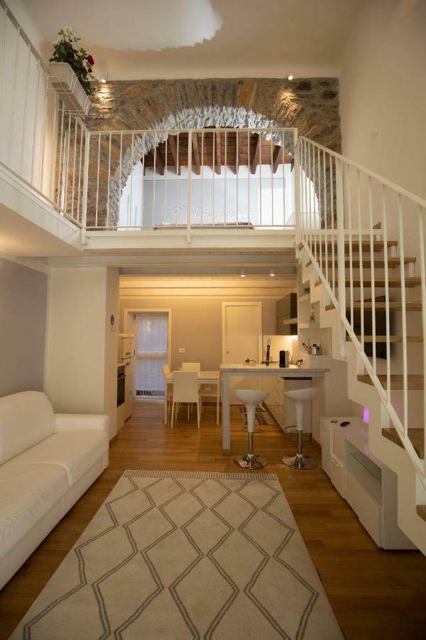 Center Loft Apartment ลาสเปเซีย ภายนอก รูปภาพ